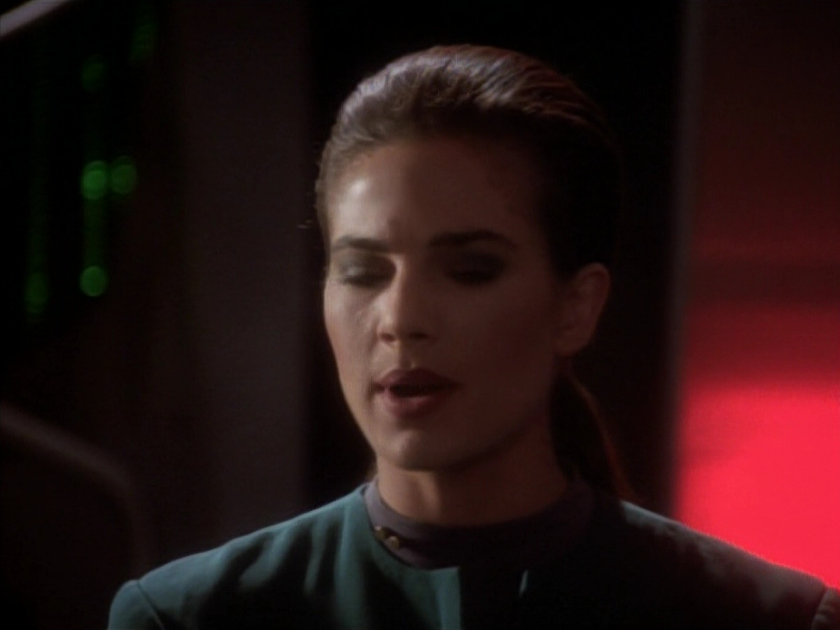 extant_StarTrekDS9_1x16-IfWishesWereHorses_03251.jpg