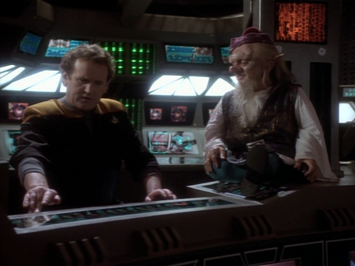 extant_StarTrekDS9_1x16-IfWishesWereHorses_03264.jpg