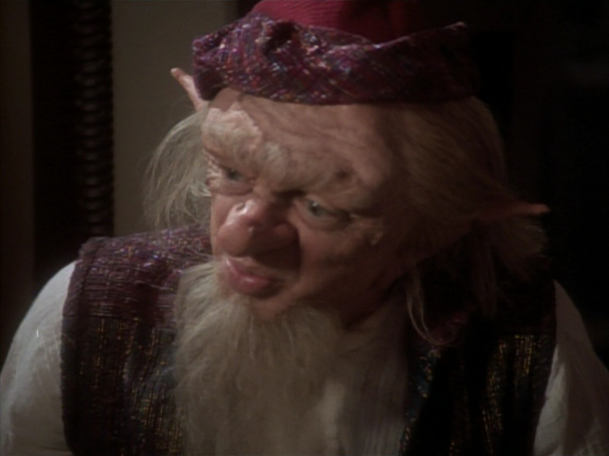 extant_StarTrekDS9_1x16-IfWishesWereHorses_03306.jpg