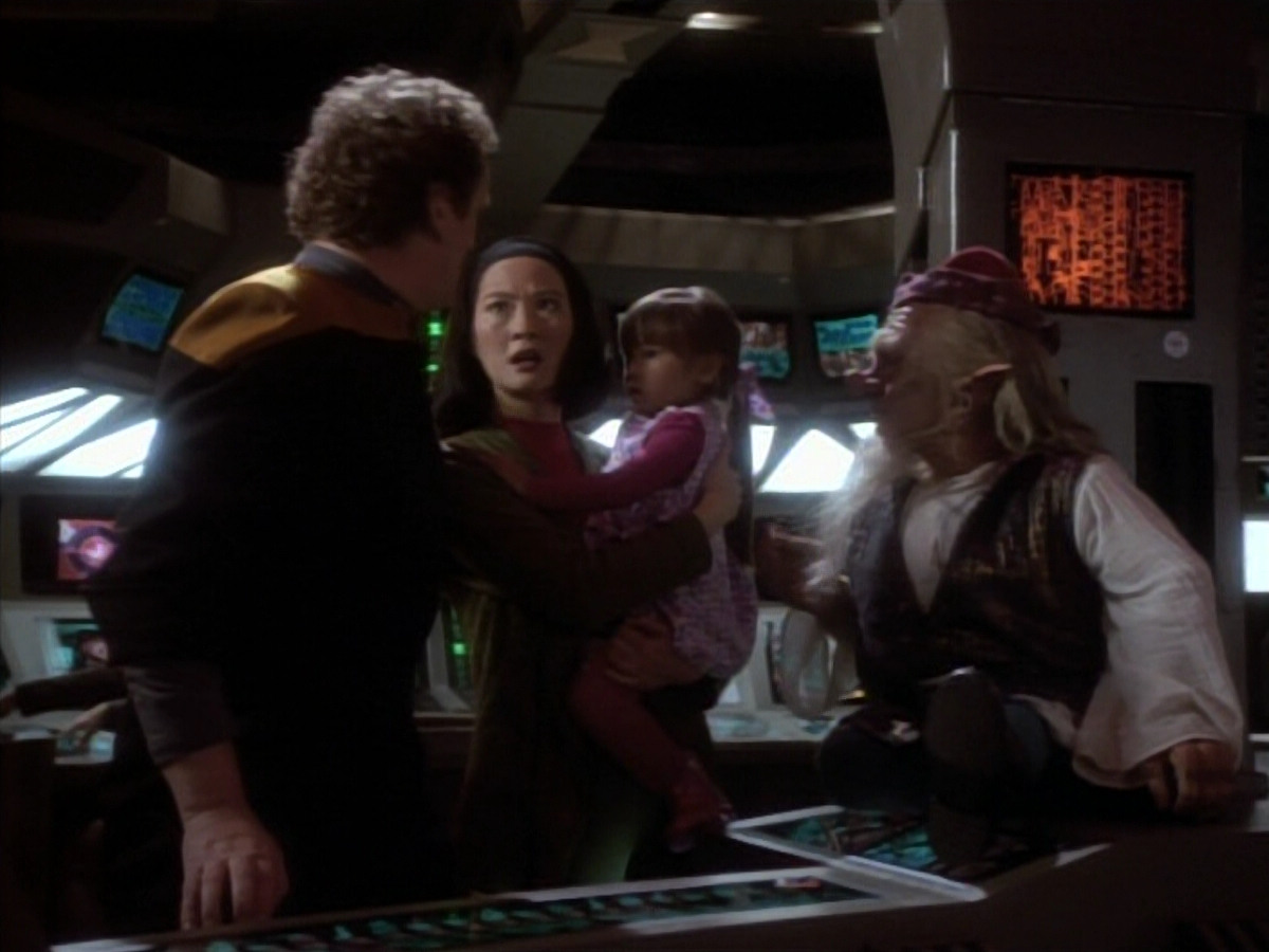 extant_StarTrekDS9_1x16-IfWishesWereHorses_03314.jpg
