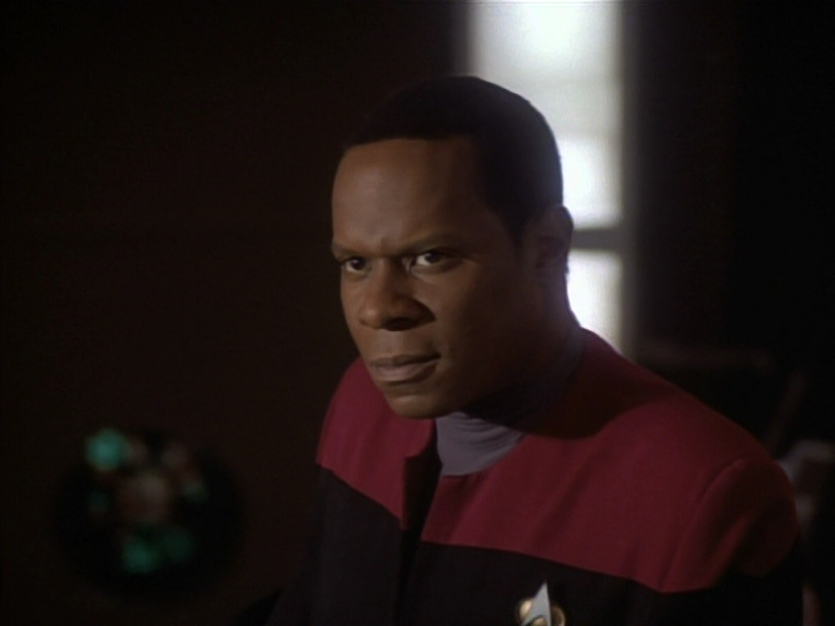 extant_StarTrekDS9_1x16-IfWishesWereHorses_03335.jpg