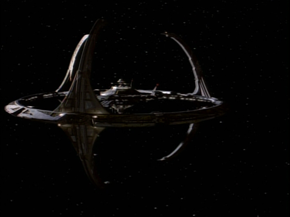 extant_StarTrekDS9_1x16-IfWishesWereHorses_03748.jpg