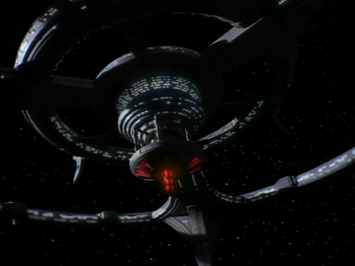 extant_StarTrekDS9_1x17-TheForsaken_00012.jpg