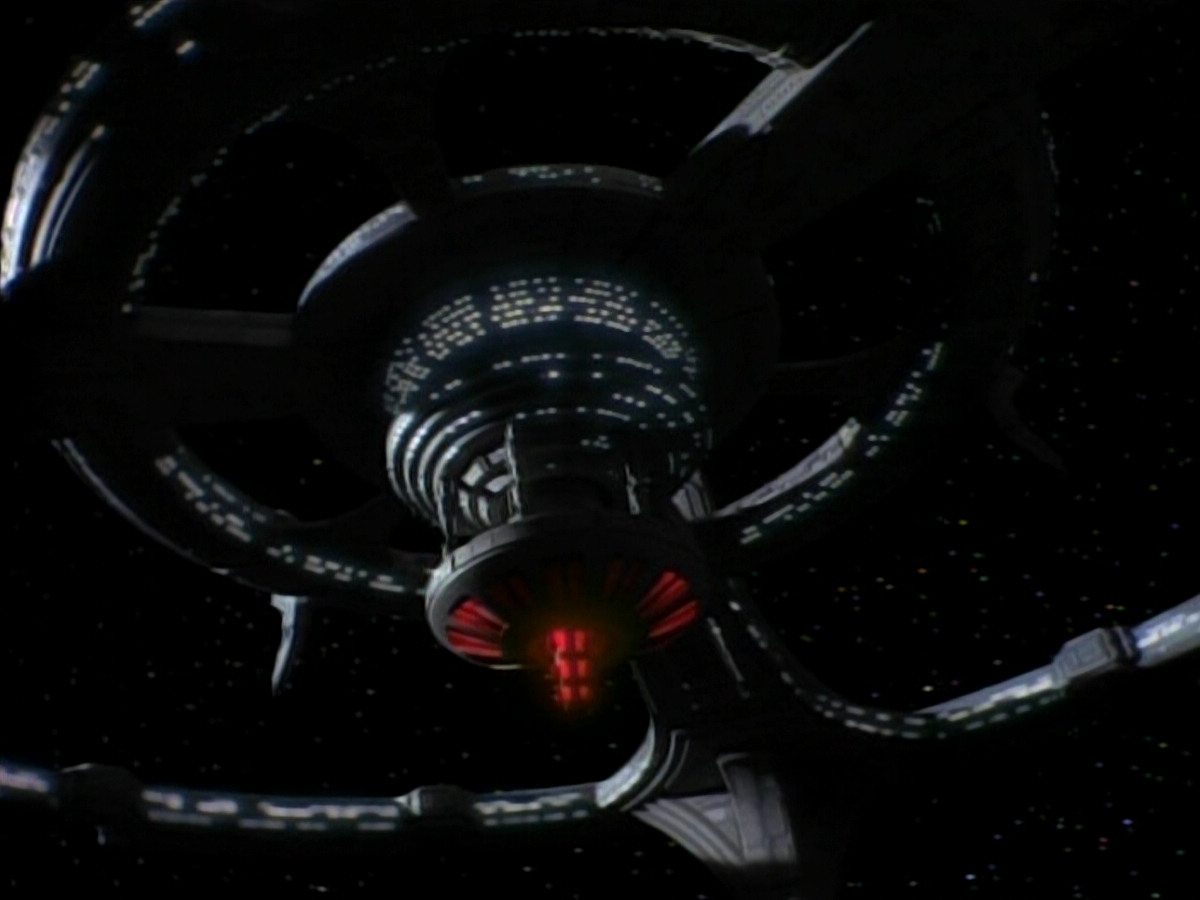 extant_StarTrekDS9_1x17-TheForsaken_00017.jpg