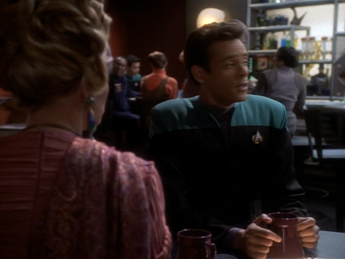 extant_StarTrekDS9_1x17-TheForsaken_00054.jpg