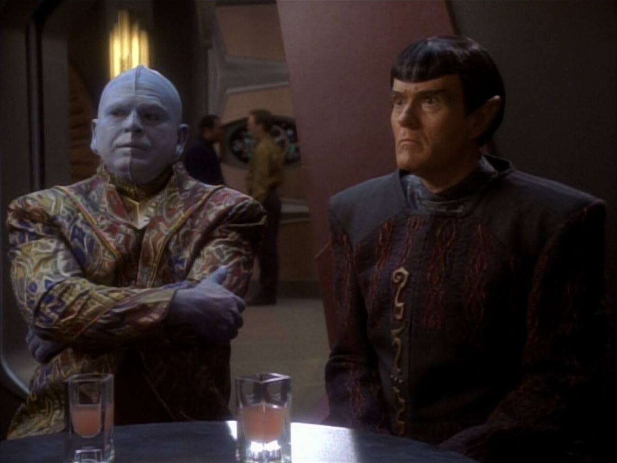 extant_StarTrekDS9_1x17-TheForsaken_00096.jpg