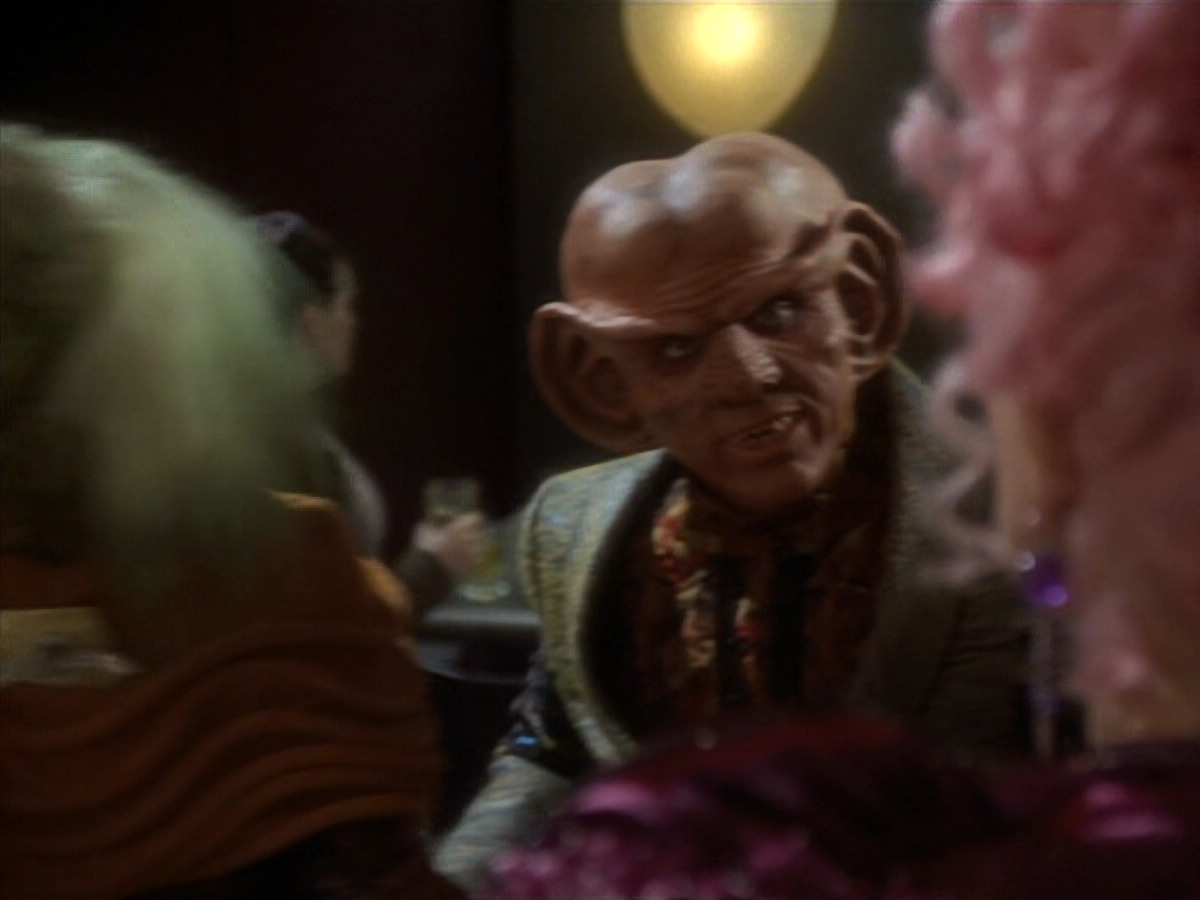 extant_StarTrekDS9_1x17-TheForsaken_00201.jpg