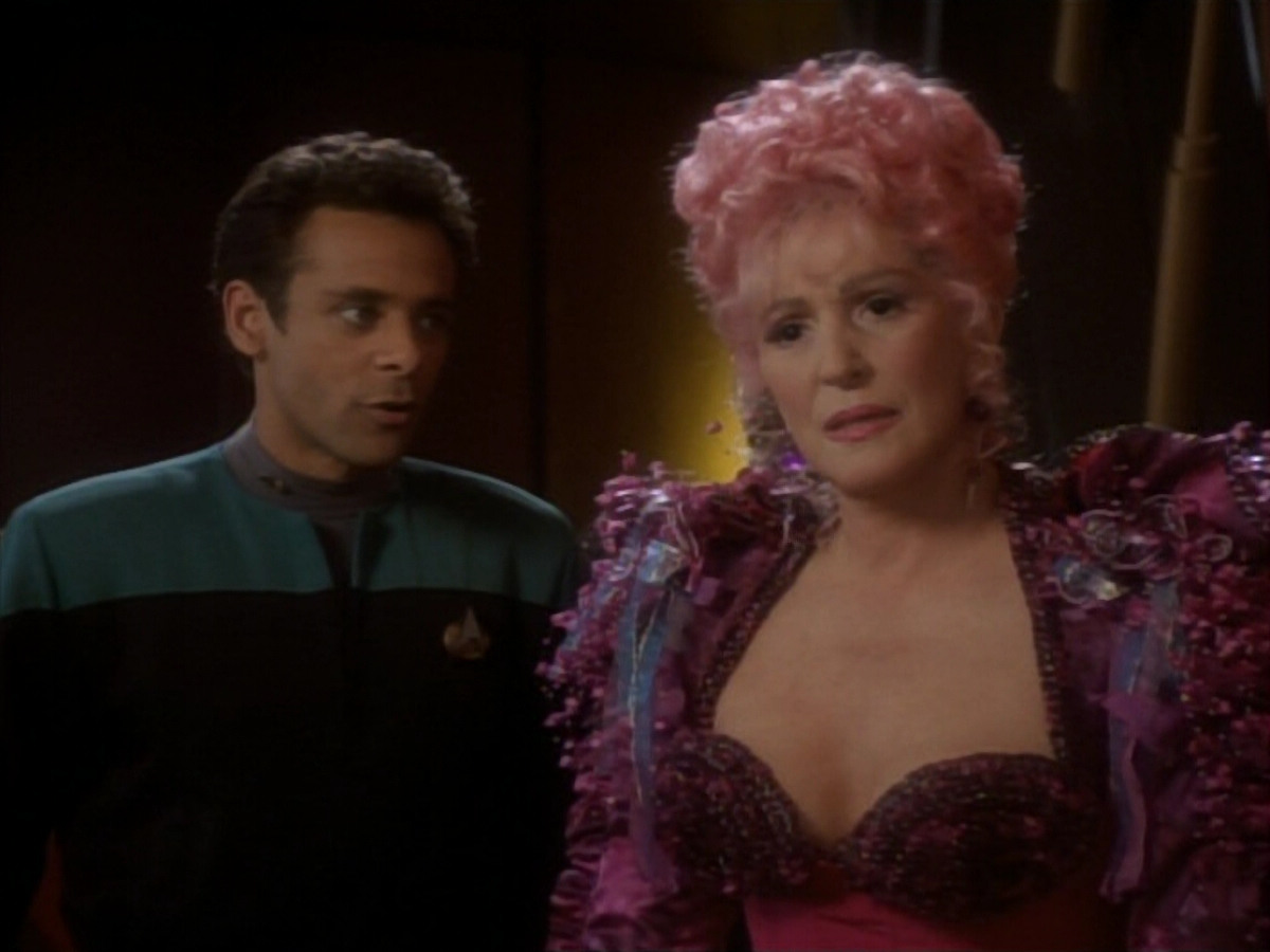 extant_StarTrekDS9_1x17-TheForsaken_00204.jpg
