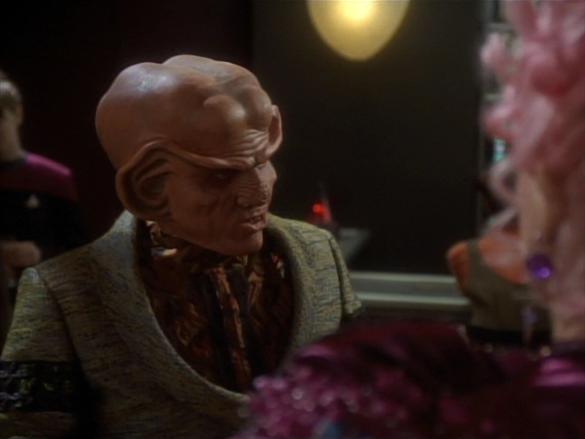 extant_StarTrekDS9_1x17-TheForsaken_00207.jpg