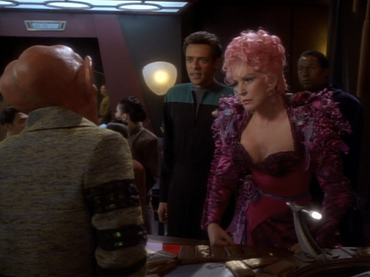 extant_StarTrekDS9_1x17-TheForsaken_00222.jpg