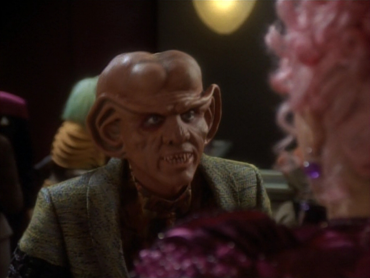 extant_StarTrekDS9_1x17-TheForsaken_00225.jpg