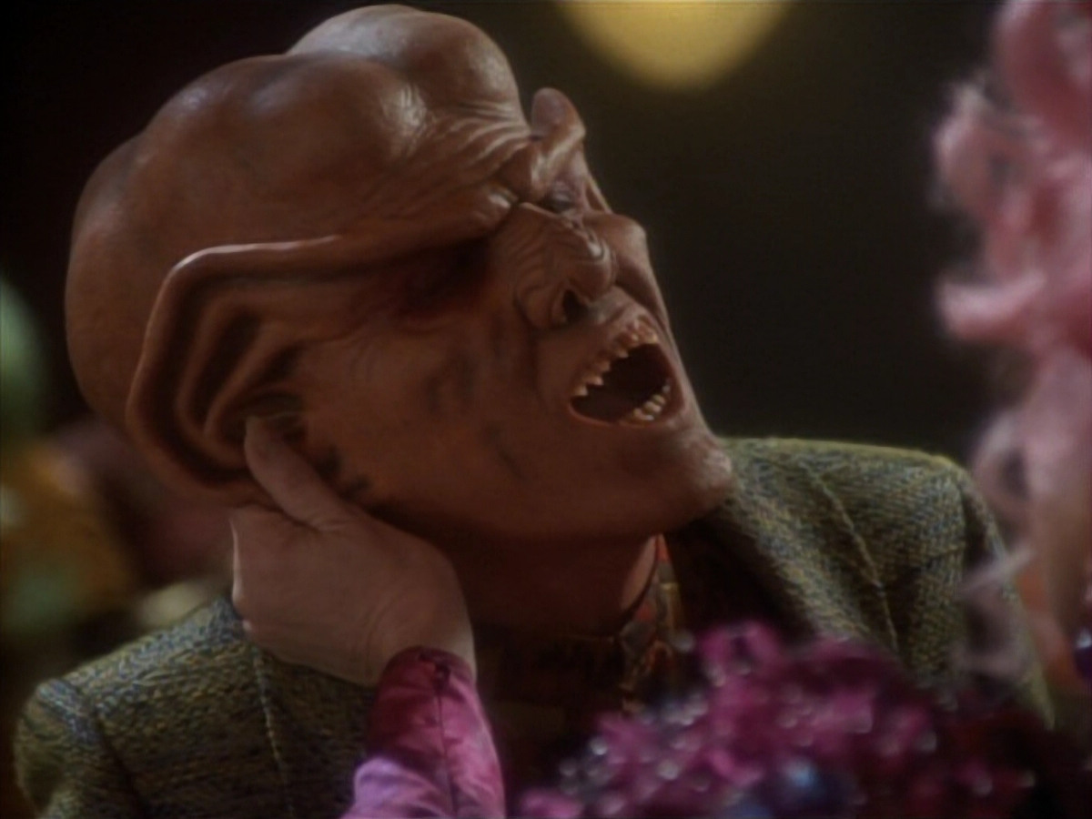extant_StarTrekDS9_1x17-TheForsaken_00242.jpg