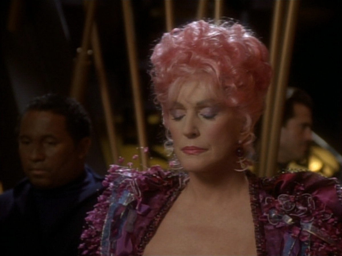 extant_StarTrekDS9_1x17-TheForsaken_00309.jpg