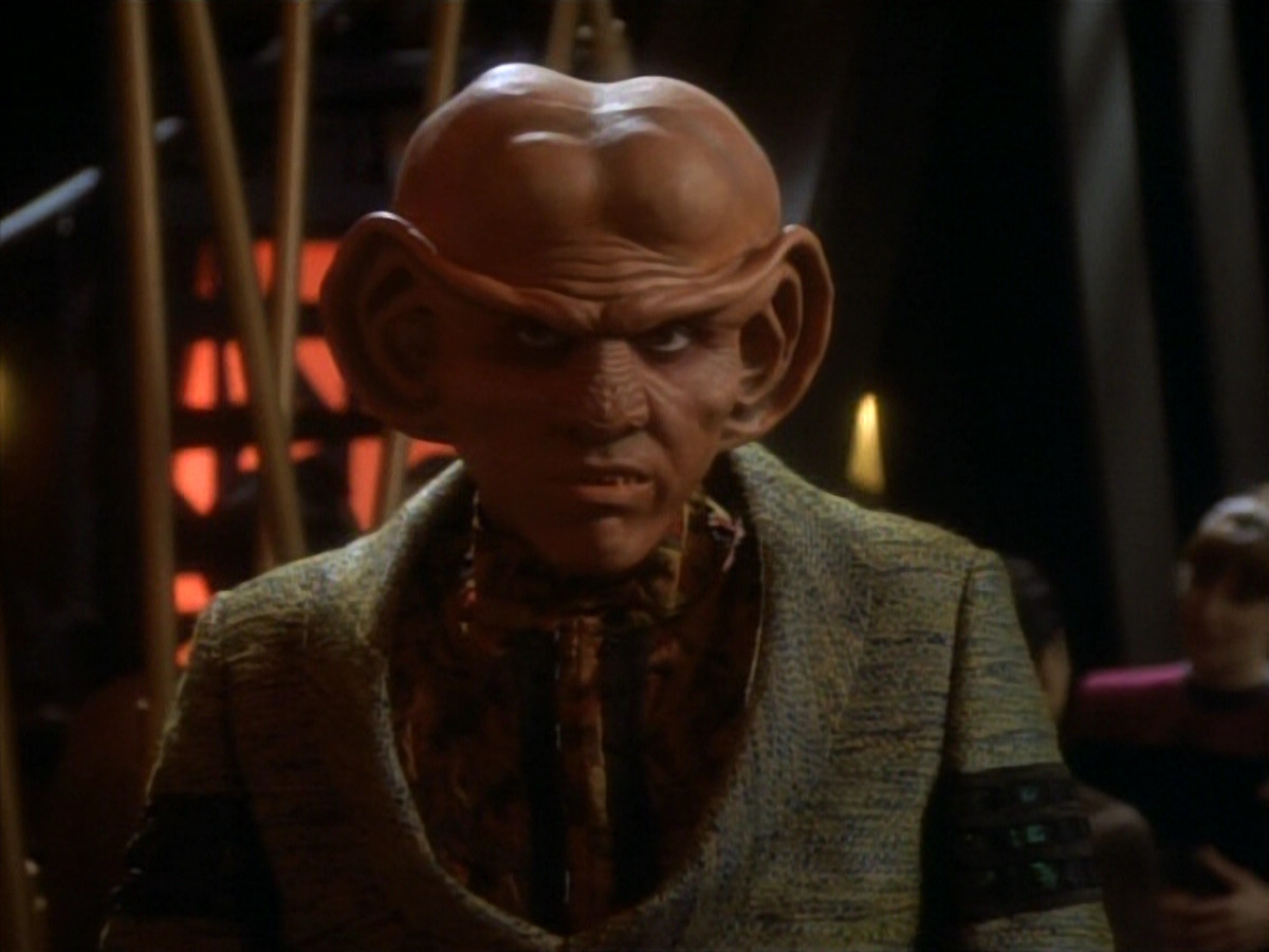 extant_StarTrekDS9_1x17-TheForsaken_00318.jpg