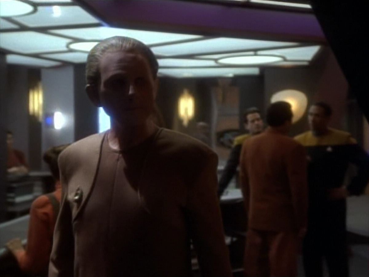 extant_StarTrekDS9_1x17-TheForsaken_00347.jpg