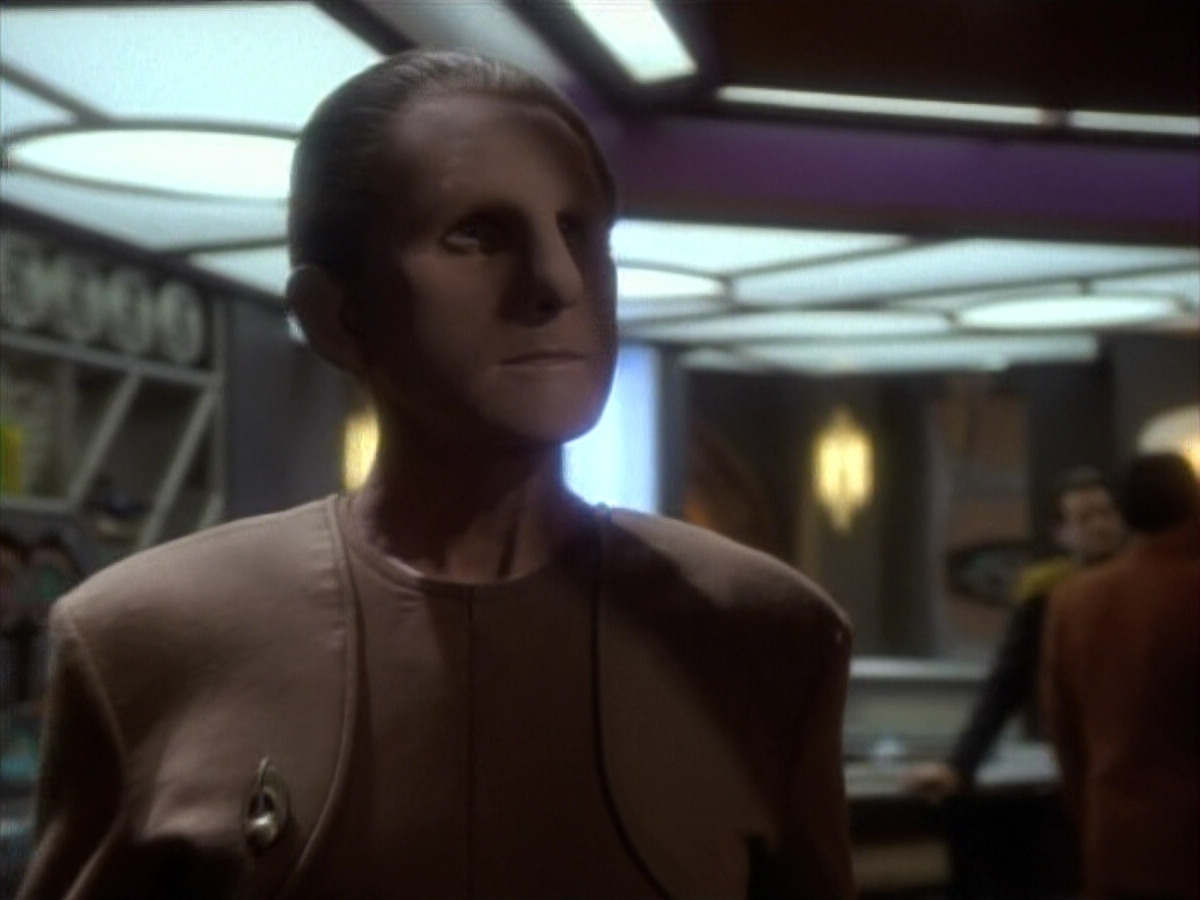 extant_StarTrekDS9_1x17-TheForsaken_00349.jpg
