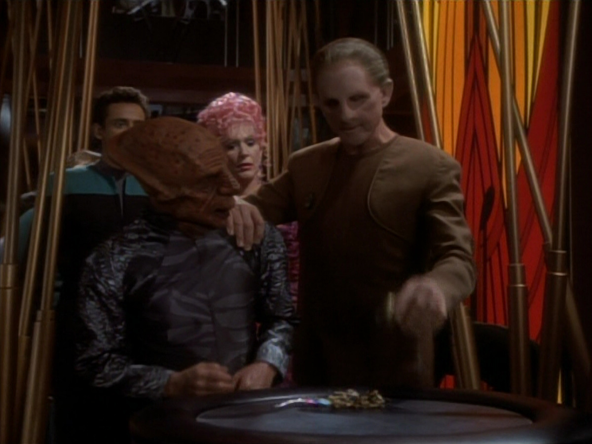 extant_StarTrekDS9_1x17-TheForsaken_00373.jpg