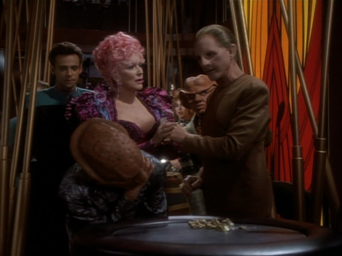 extant_StarTrekDS9_1x17-TheForsaken_00383.jpg
