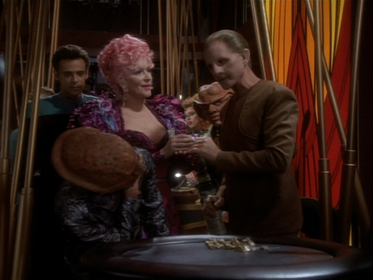 extant_StarTrekDS9_1x17-TheForsaken_00385.jpg