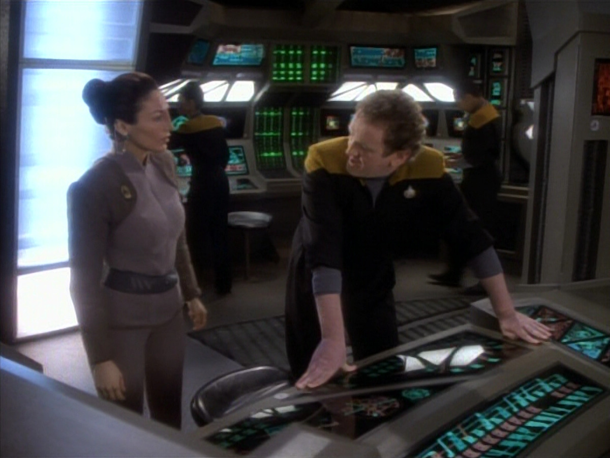 extant_StarTrekDS9_1x17-TheForsaken_00620.jpg