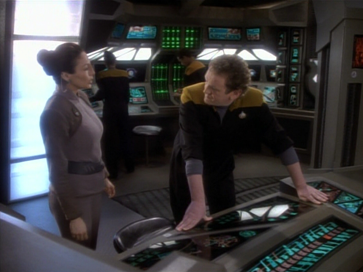 extant_StarTrekDS9_1x17-TheForsaken_00622.jpg