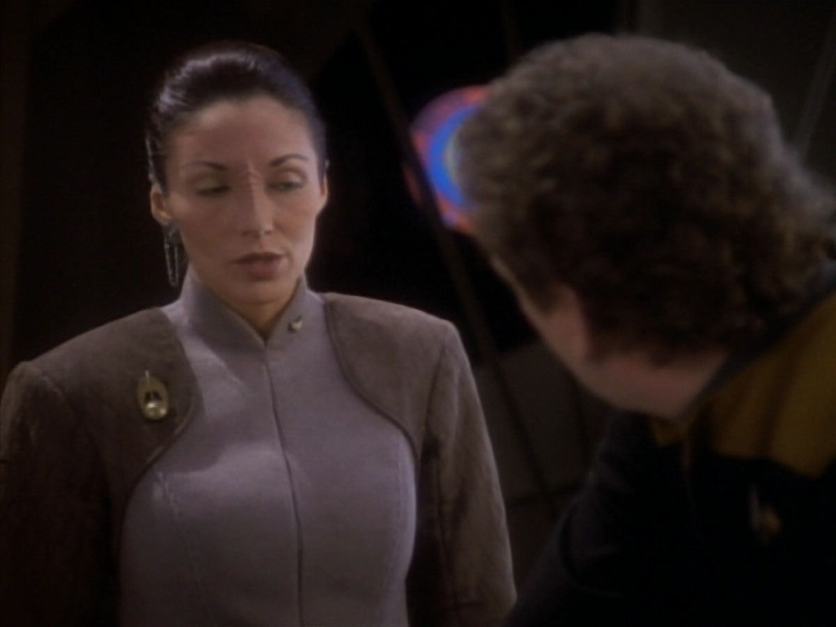 extant_StarTrekDS9_1x17-TheForsaken_00625.jpg