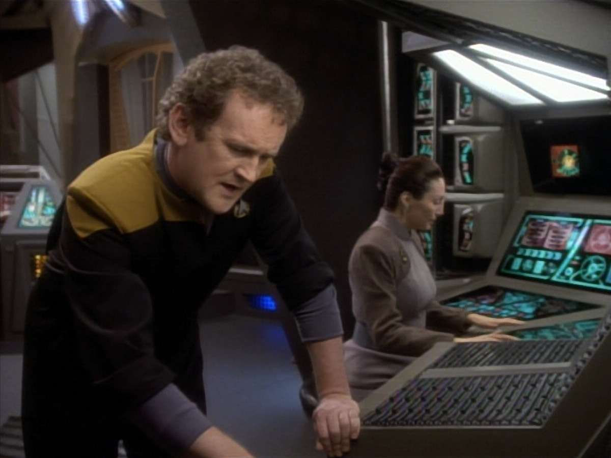 extant_StarTrekDS9_1x17-TheForsaken_00699.jpg