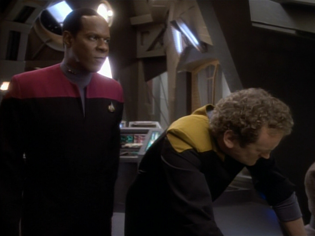 extant_StarTrekDS9_1x17-TheForsaken_00715.jpg