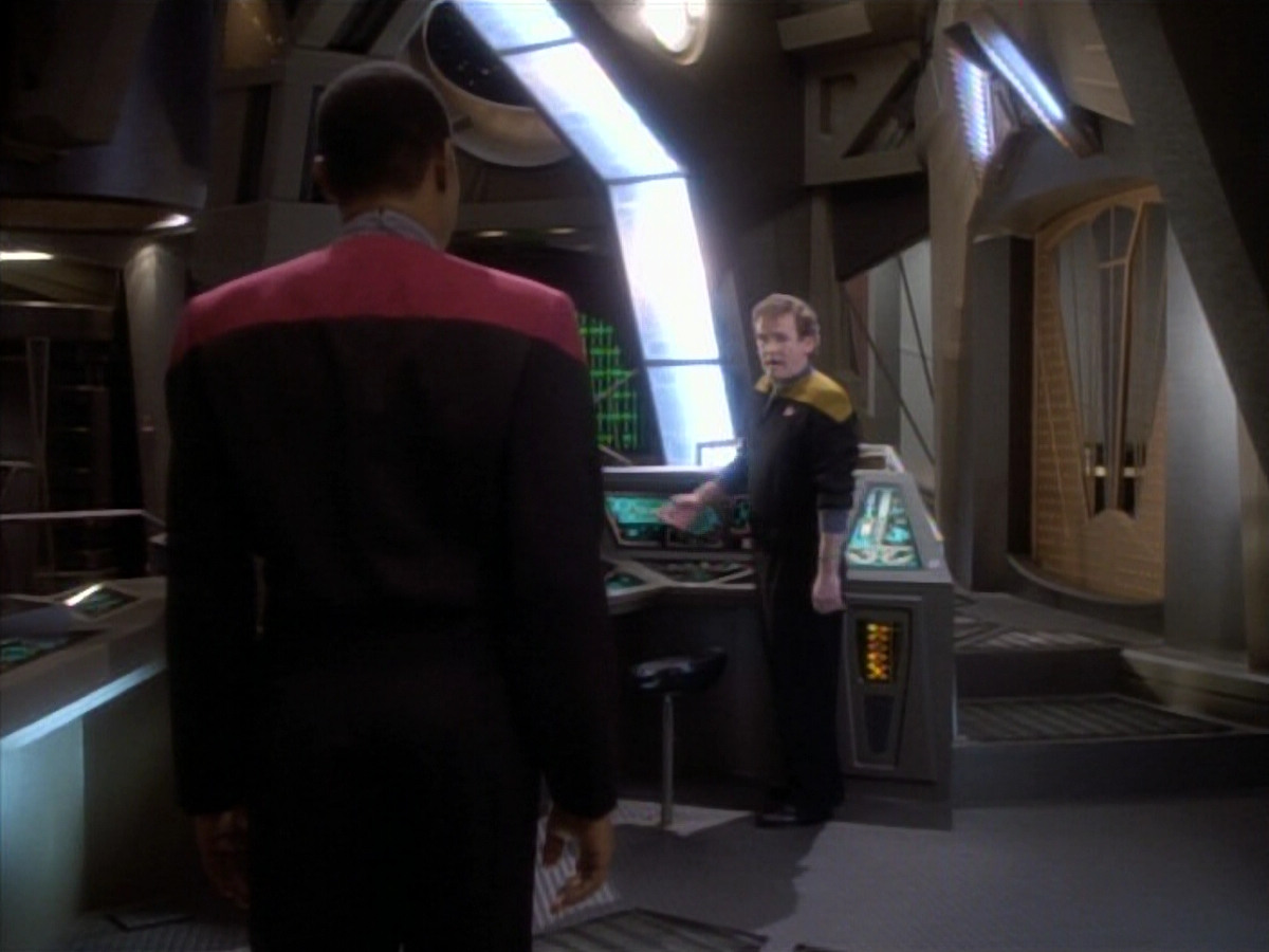 extant_StarTrekDS9_1x17-TheForsaken_00783.jpg