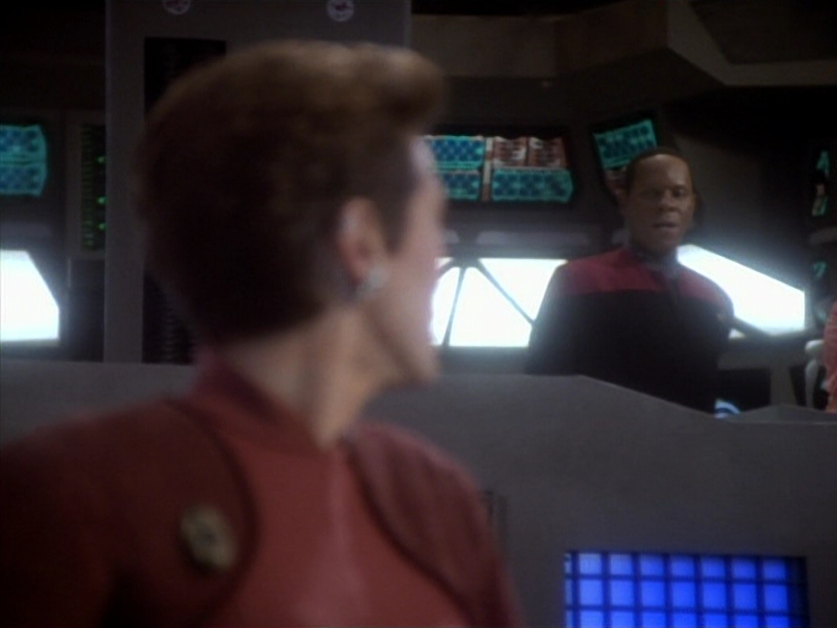 extant_StarTrekDS9_1x17-TheForsaken_00838.jpg