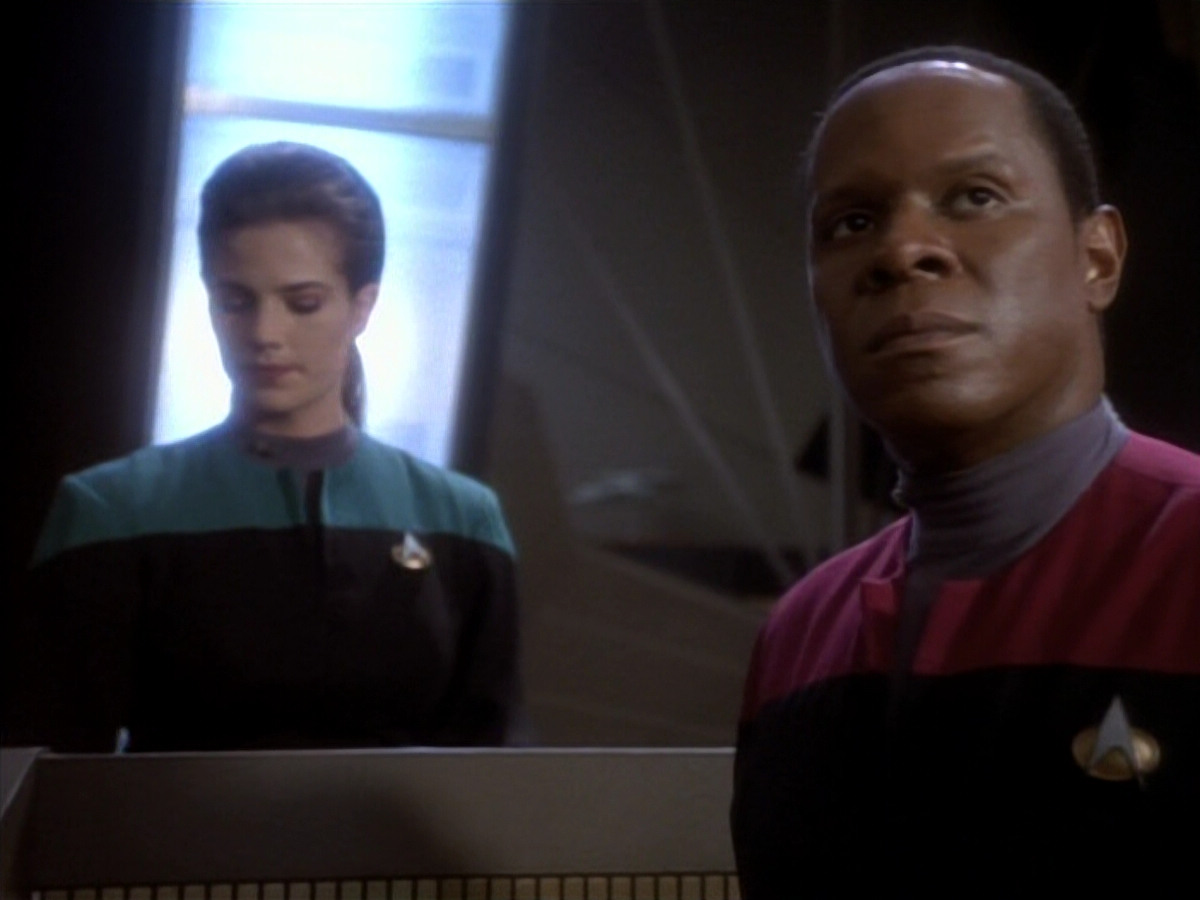 extant_StarTrekDS9_1x17-TheForsaken_00876.jpg