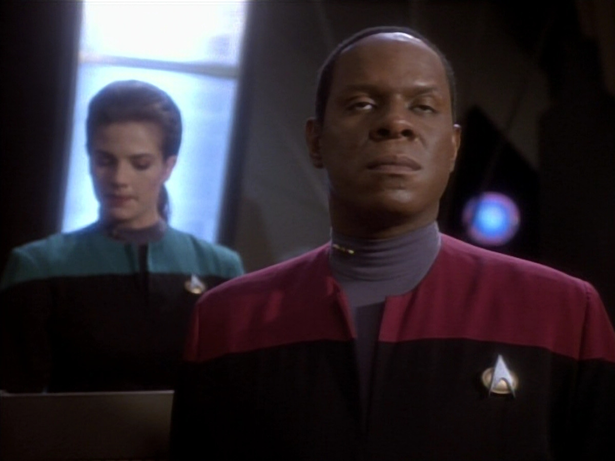 extant_StarTrekDS9_1x17-TheForsaken_00879.jpg