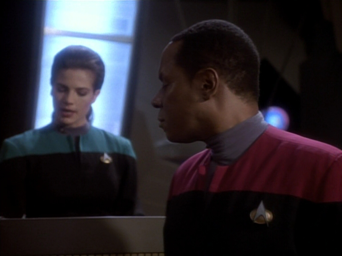 extant_StarTrekDS9_1x17-TheForsaken_00883.jpg