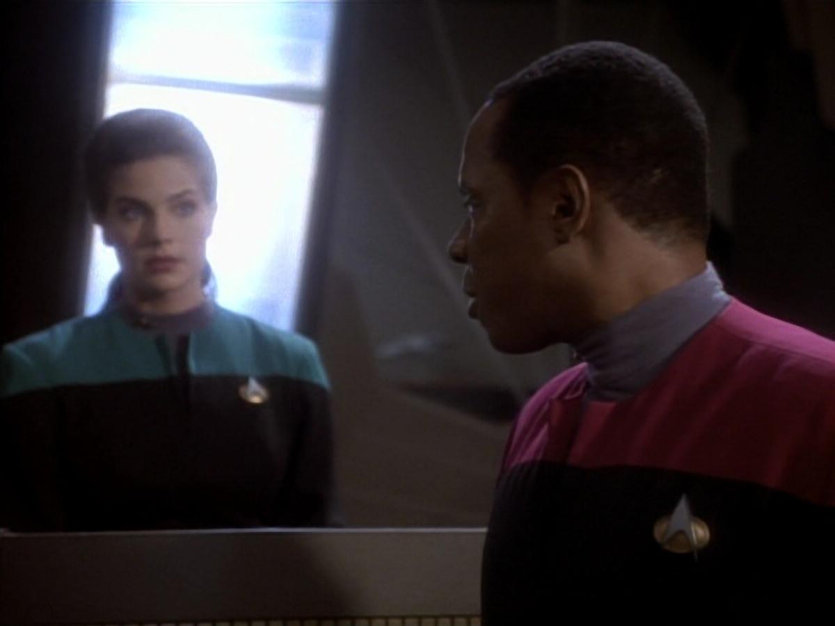 extant_StarTrekDS9_1x17-TheForsaken_00889.jpg