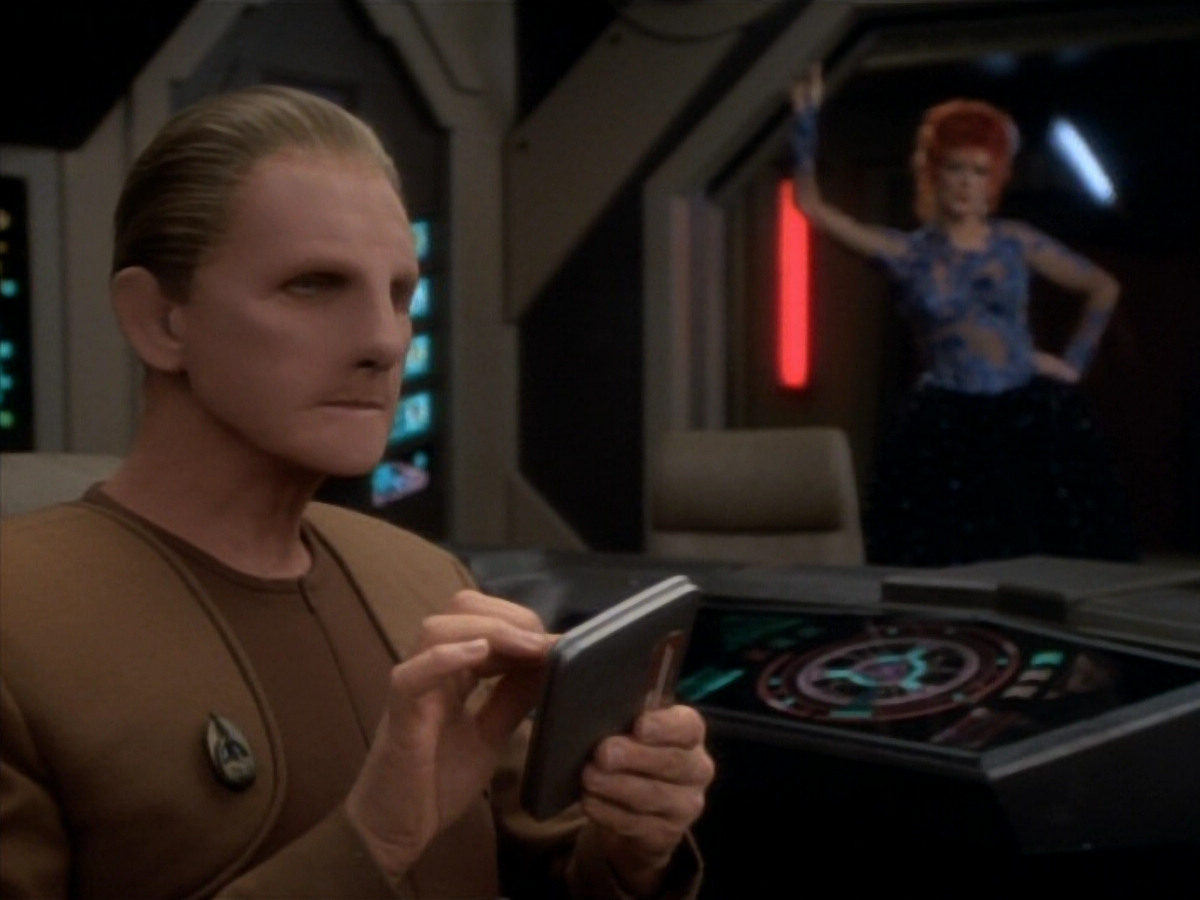 extant_StarTrekDS9_1x17-TheForsaken_01015.jpg