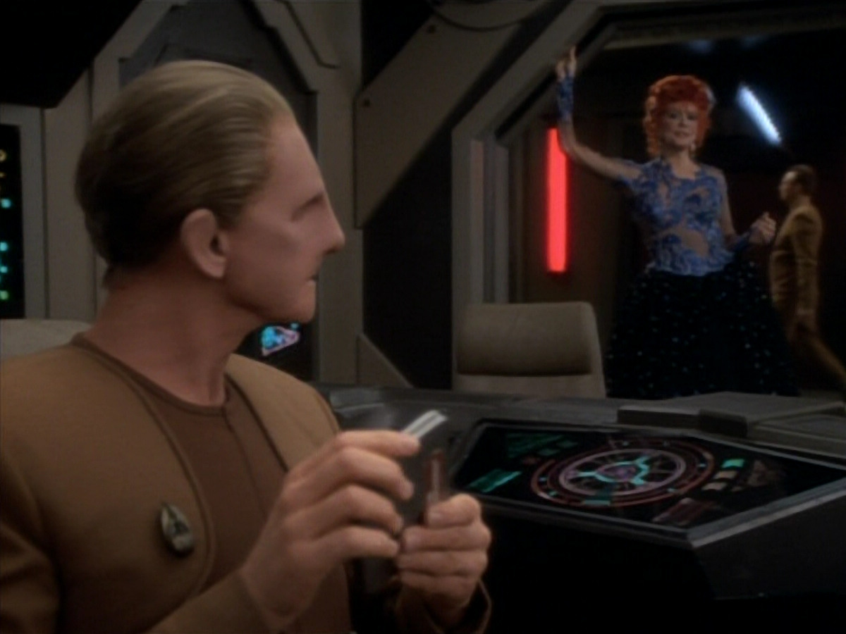 extant_StarTrekDS9_1x17-TheForsaken_01018.jpg