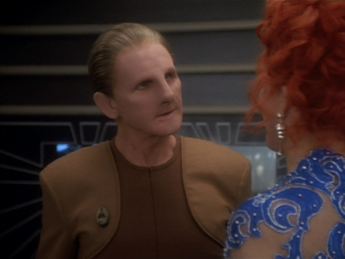 extant_StarTrekDS9_1x17-TheForsaken_01082.jpg