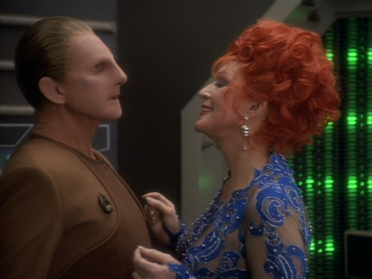 extant_StarTrekDS9_1x17-TheForsaken_01099.jpg