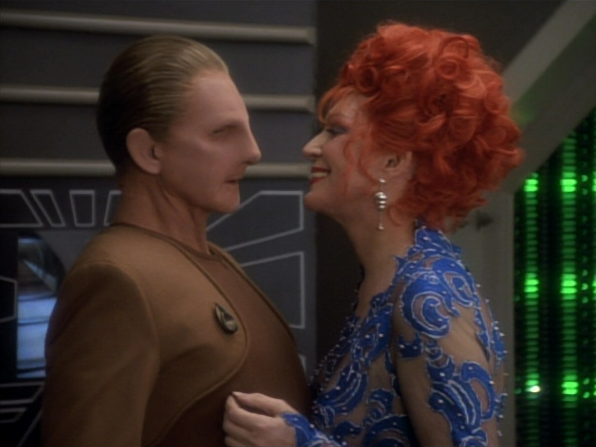 extant_StarTrekDS9_1x17-TheForsaken_01103.jpg