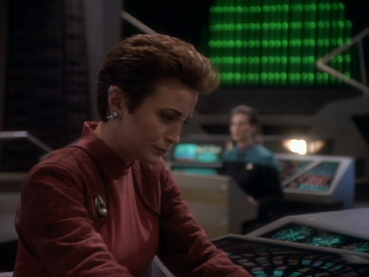 extant_StarTrekDS9_1x17-TheForsaken_01650.jpg