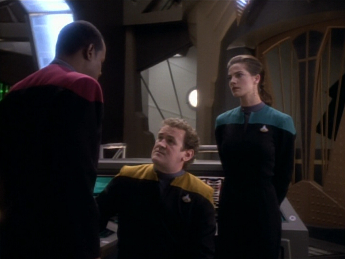 extant_StarTrekDS9_1x17-TheForsaken_01720.jpg