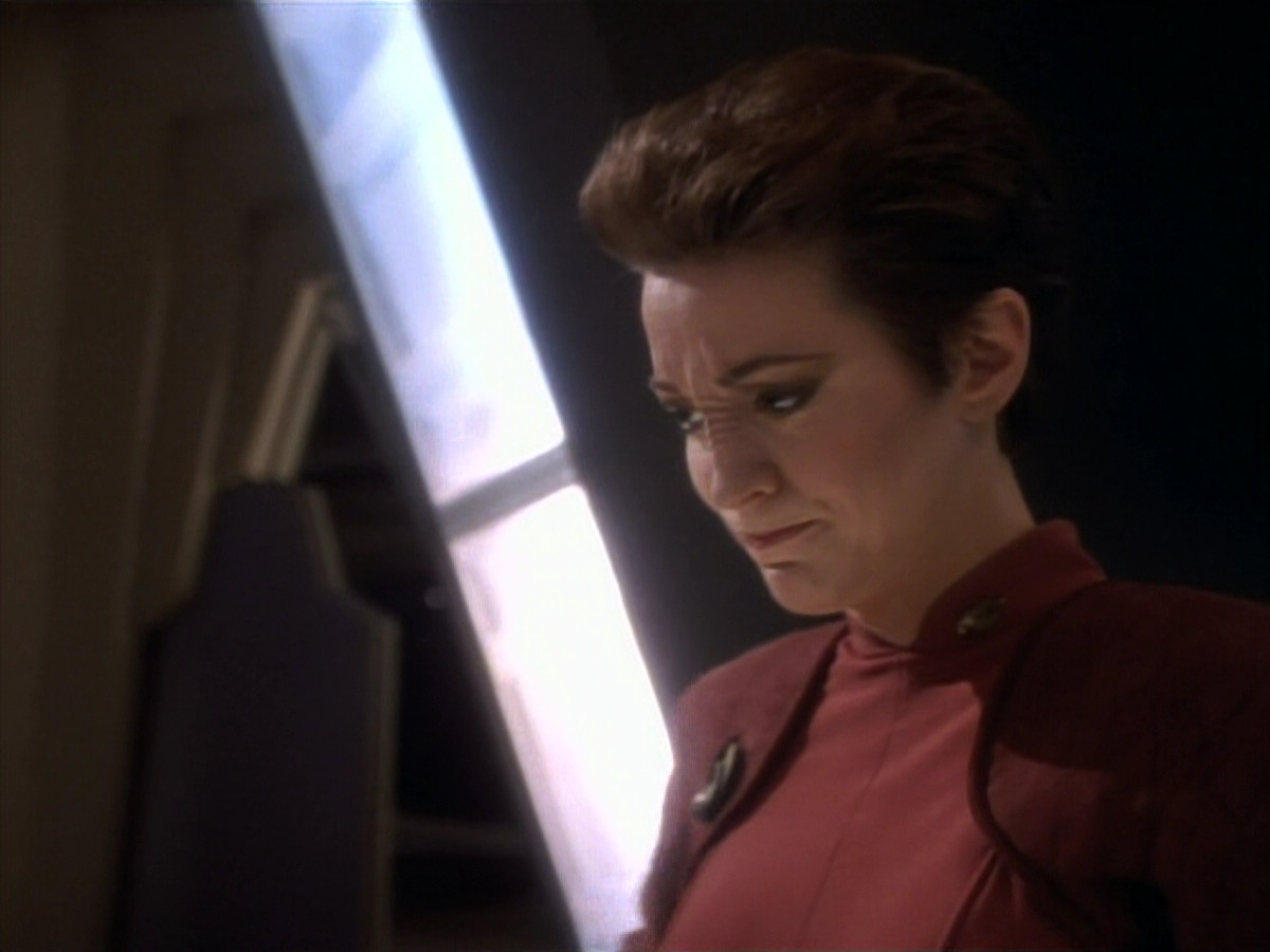 extant_StarTrekDS9_1x17-TheForsaken_01732.jpg