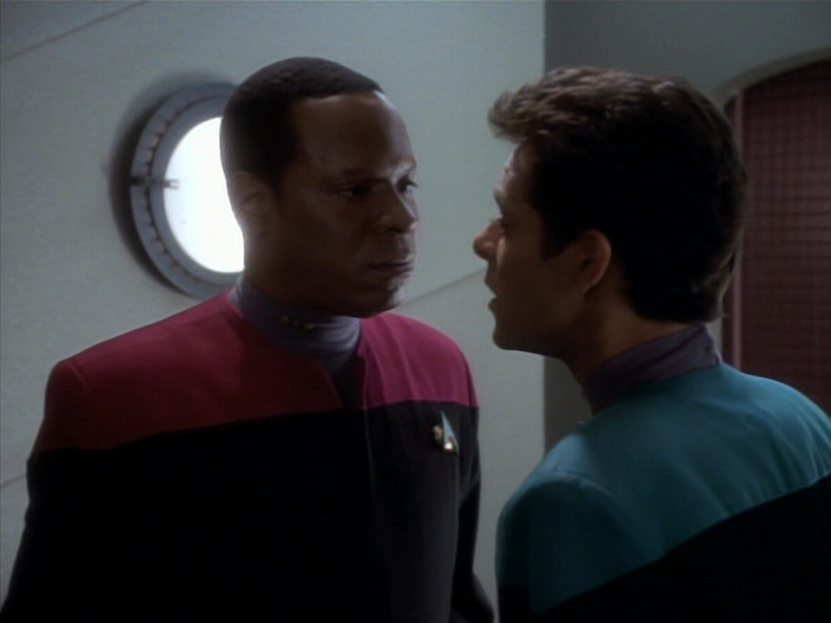 extant_StarTrekDS9_1x17-TheForsaken_02114.jpg
