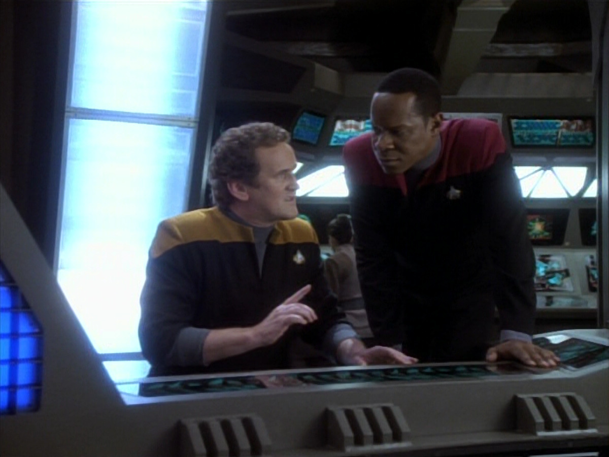 extant_StarTrekDS9_1x17-TheForsaken_02178.jpg