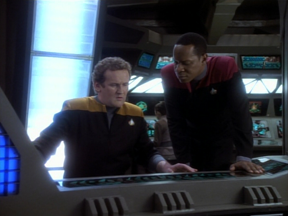 extant_StarTrekDS9_1x17-TheForsaken_02180.jpg