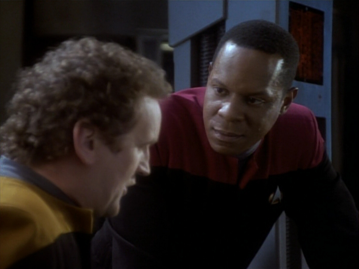 extant_StarTrekDS9_1x17-TheForsaken_02202.jpg