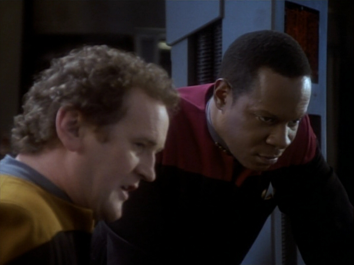 extant_StarTrekDS9_1x17-TheForsaken_02205.jpg