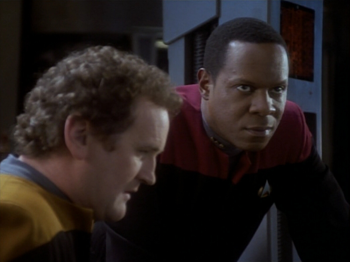 extant_StarTrekDS9_1x17-TheForsaken_02210.jpg