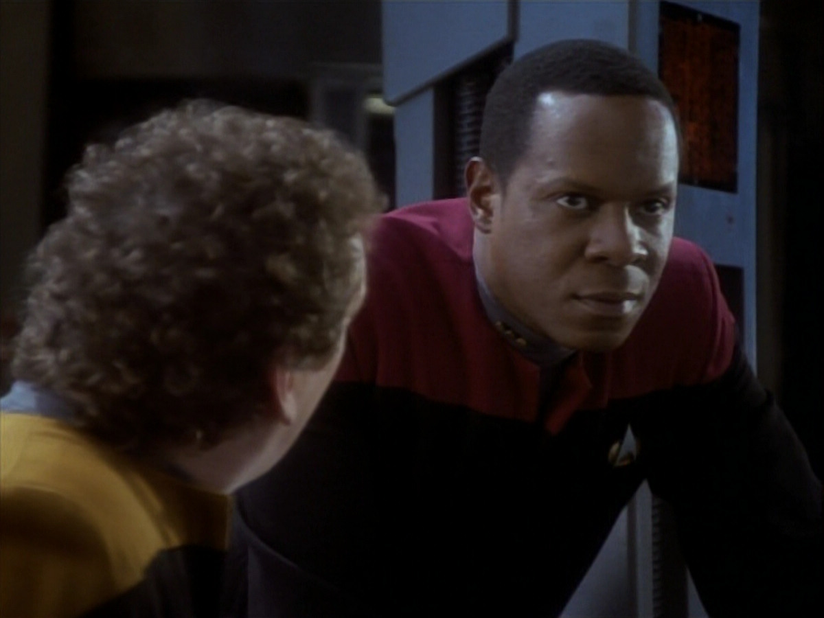 extant_StarTrekDS9_1x17-TheForsaken_02214.jpg