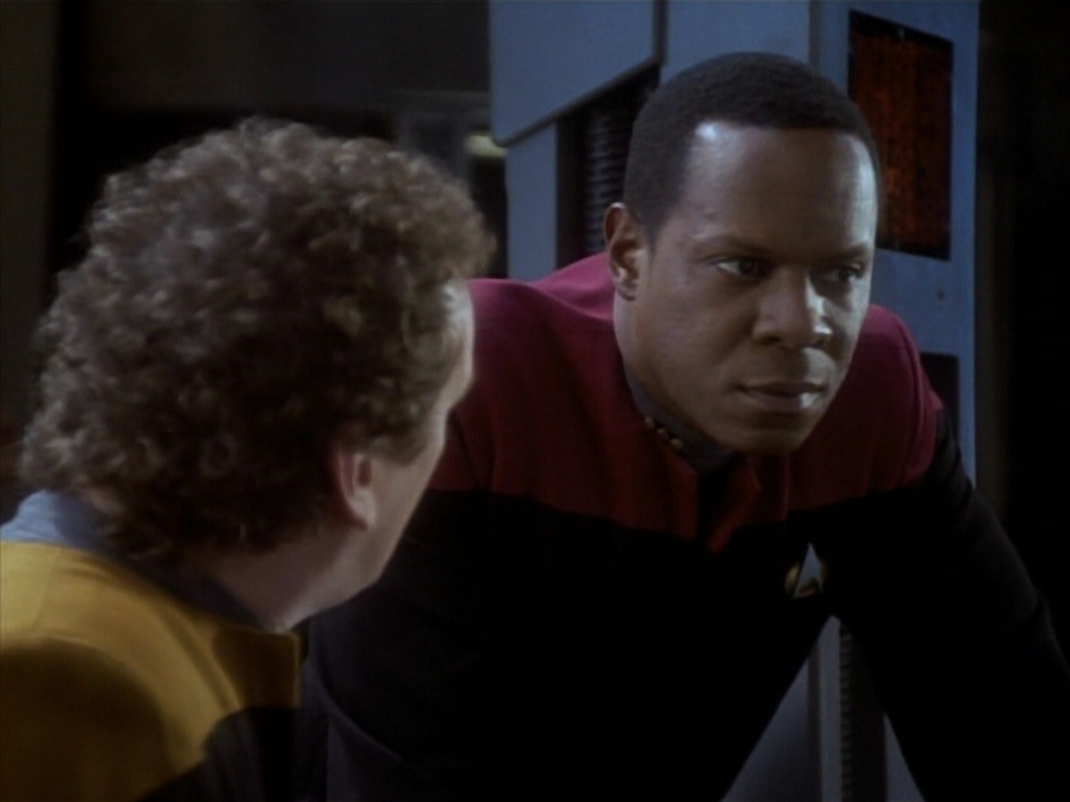 extant_StarTrekDS9_1x17-TheForsaken_02220.jpg